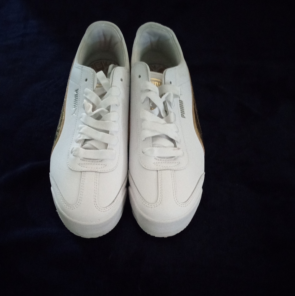 Shoes - Picture 2 of 3